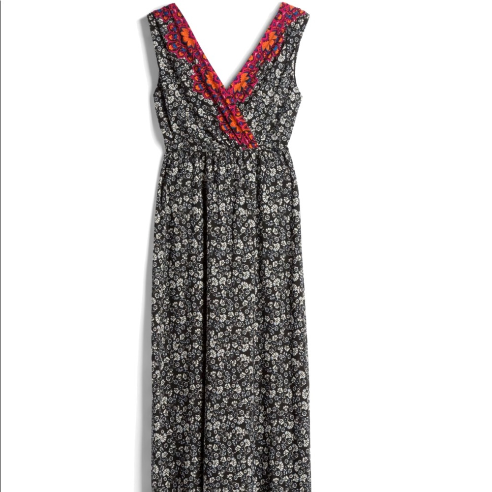 BNWT Renee C. Wynee knit Maxi dress